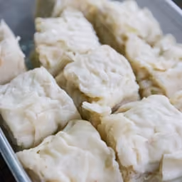 Shumai al vapore in cestino