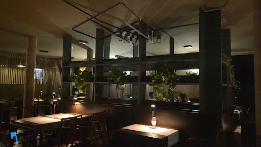 La sala del ristorante, la sera