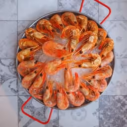 Gamberi piccanti in padella
